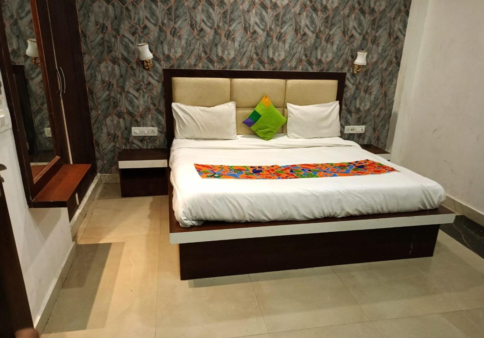 Townhouse 03 Hotel Agra  Zewnętrze zdjęcie